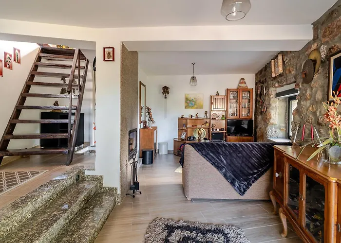 Casa Real De Cima Moreira do Castelo